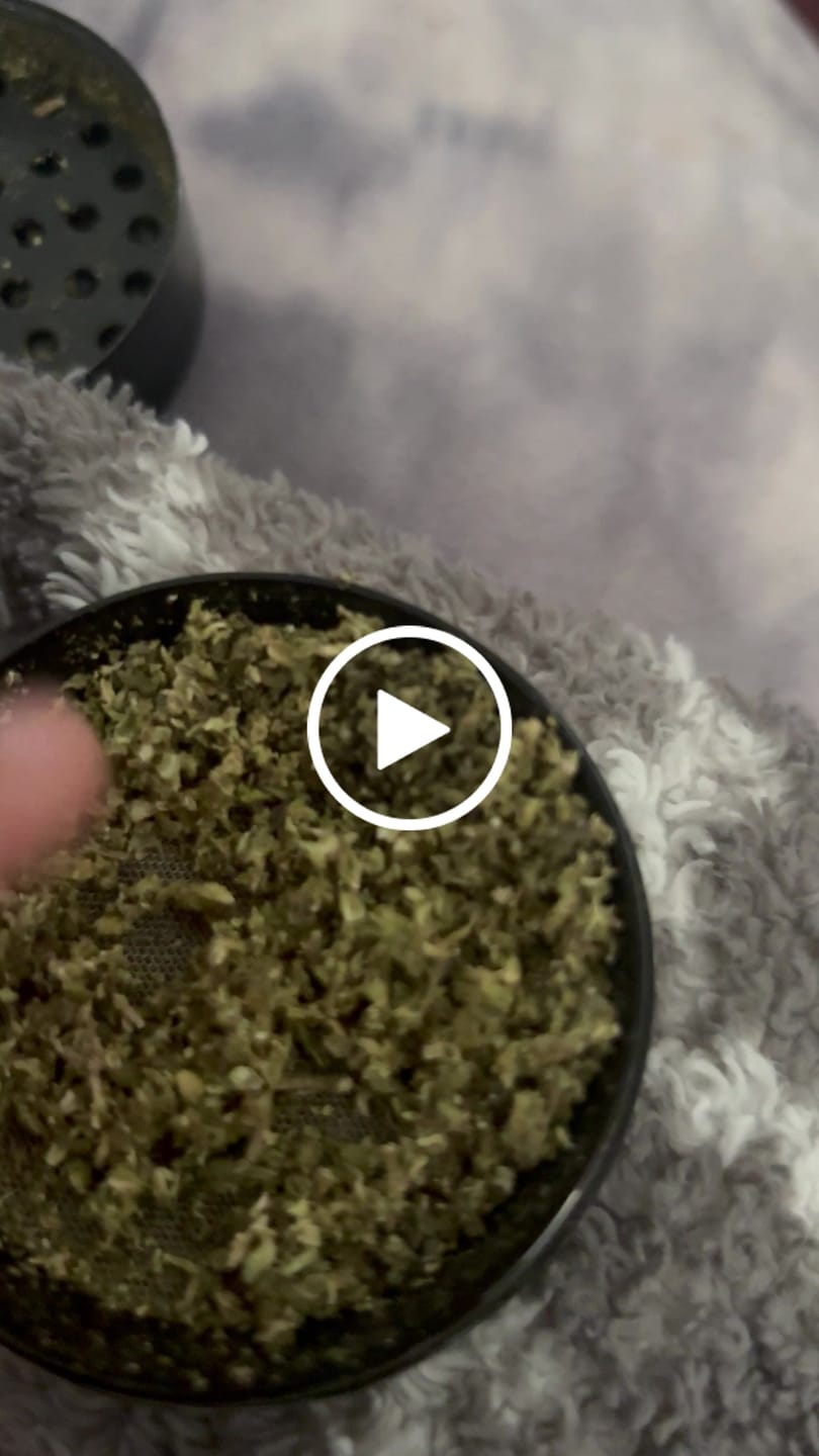Customer video review of Snowing Candy IceFlash -THCa Flower