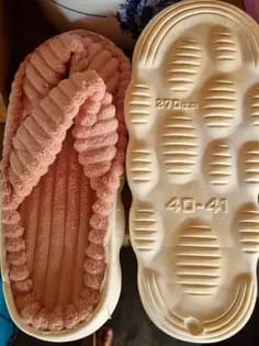 Customer photo review of PUFFY CLOUD SLIDES - 50% OFF