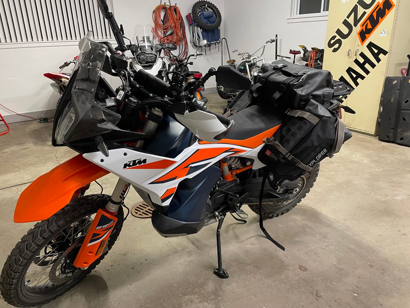 Customer photo review of 1L - Explorer Handlebar Bag For Adventure Touring Motorcycle