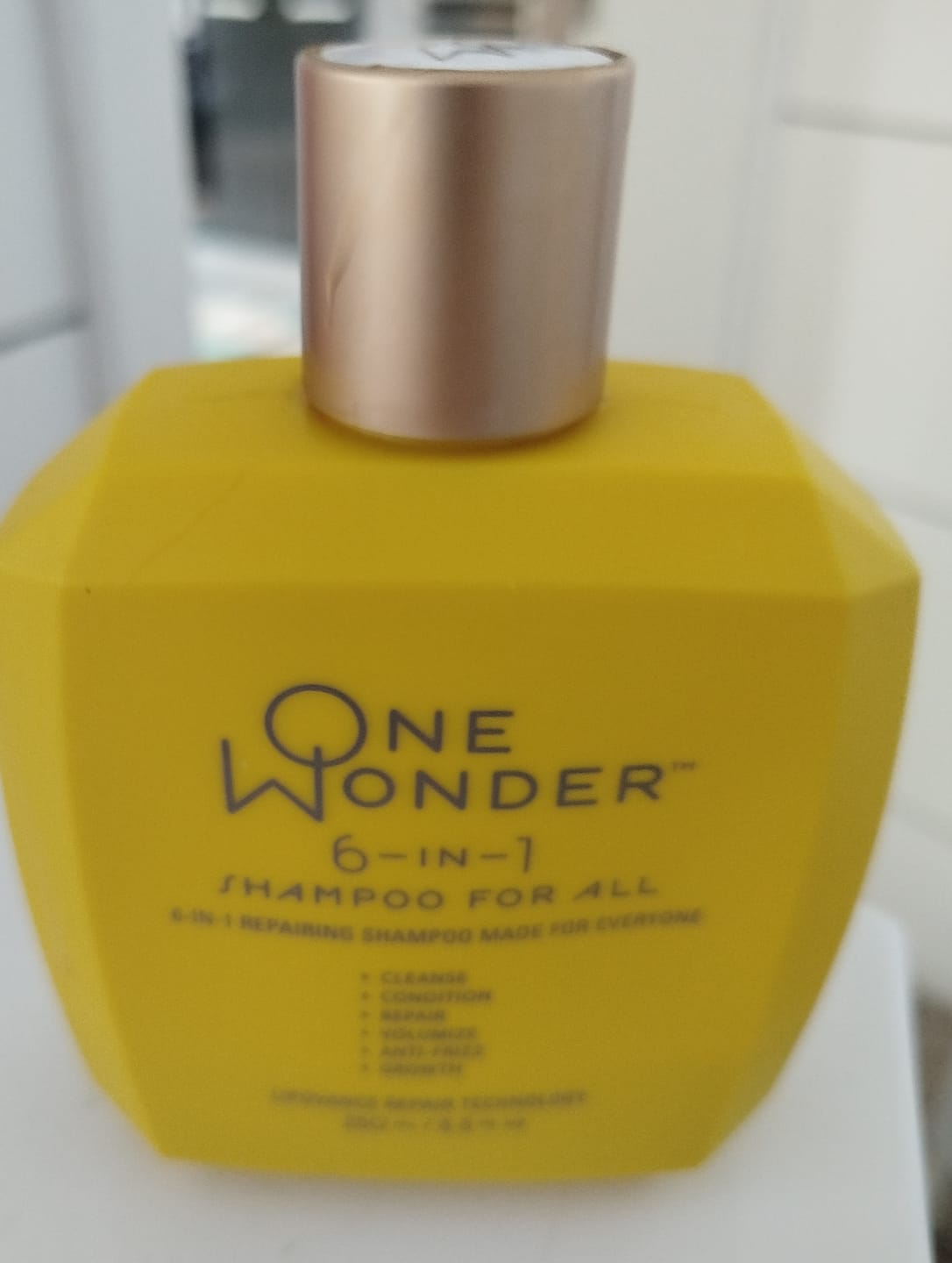Customer photo review of ONE WONDER™ 6-IN-1 shampoo