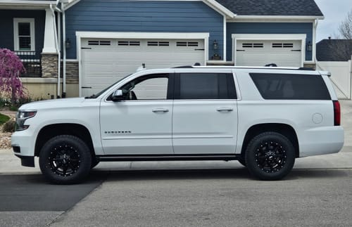 Customer photo review of 2015-2020 Chevrolet Suburban Magnetic Struts Front OE Replacement Kit (GC6FB)