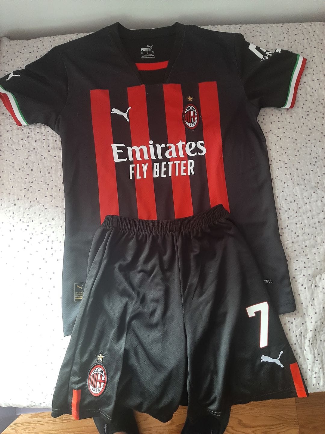 Customer photo review of MAGLIA MILAN HOME 2021/22