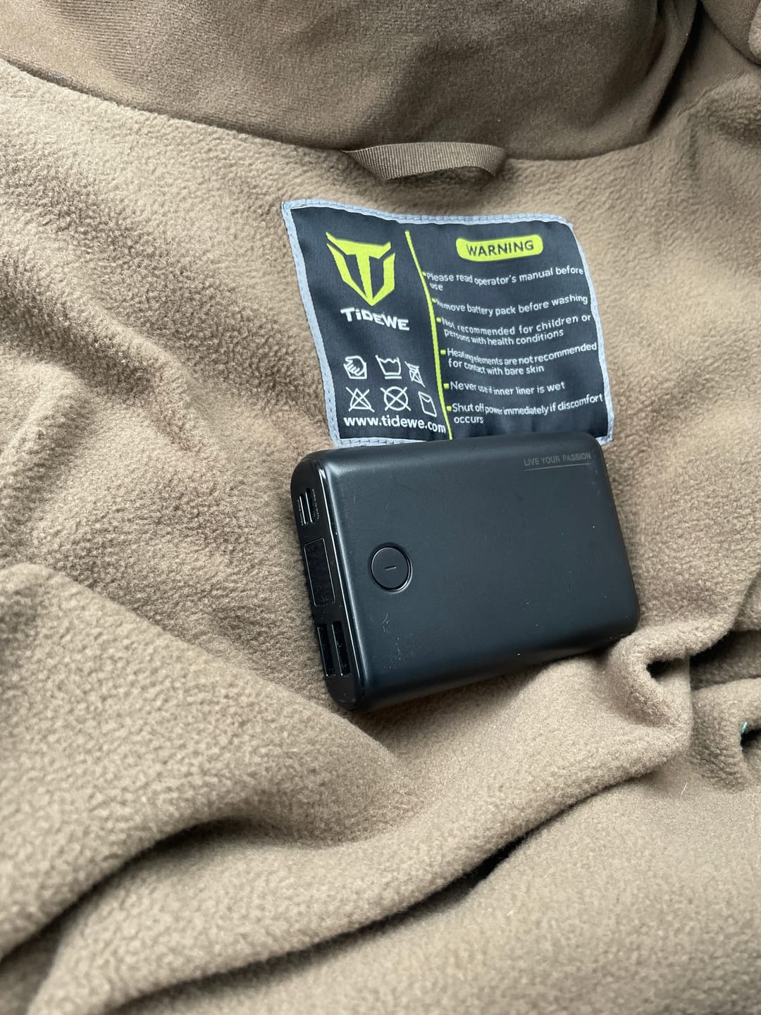 Customer photo review of TideWe Power Bank, Rechargeable Battery Pack