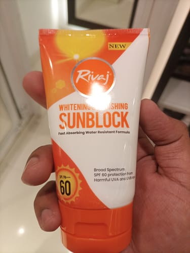 Customer photo review of SPF60 Whitening & Vanishing Sunblock