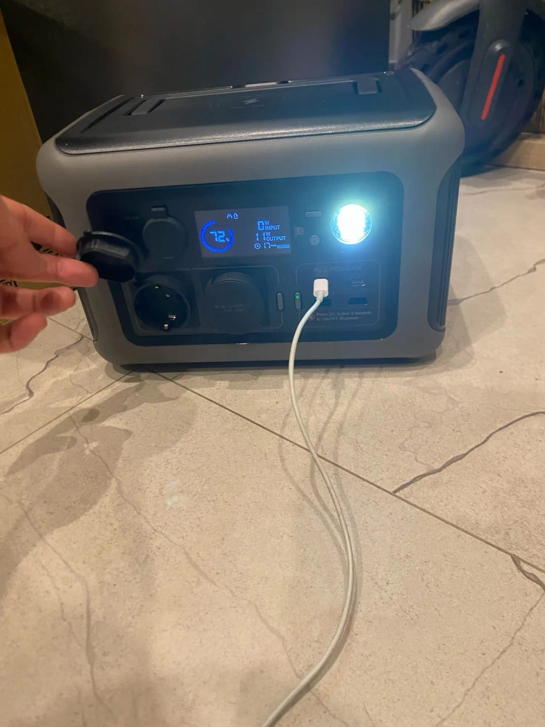 Customer photo review of Tragbare Powerstation - Blackout Cube