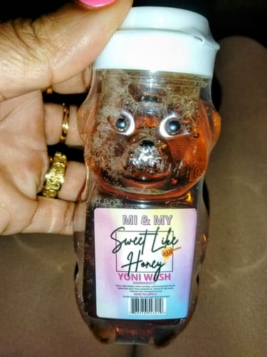 Customer photo review of Sweet Like Honey Yoni Wash
