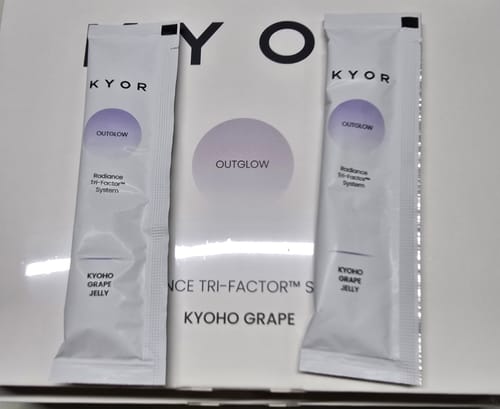 Customer photo review of OUTGLOW - Radiance Tri-Factor™ Jelly