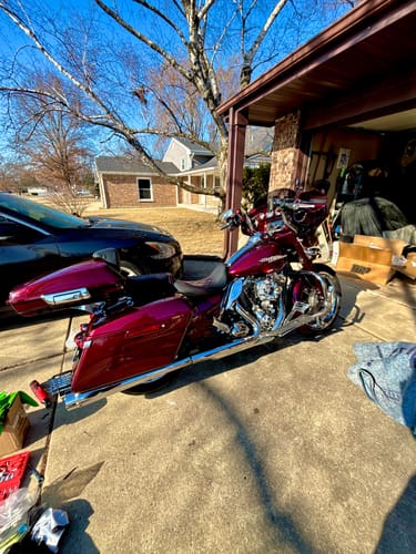 Customer photo review of HR3 Mysterious Red Sunglo 2015UC 5.5" Razor Style Tour Pack Luggage For 14-24 Harley Touring