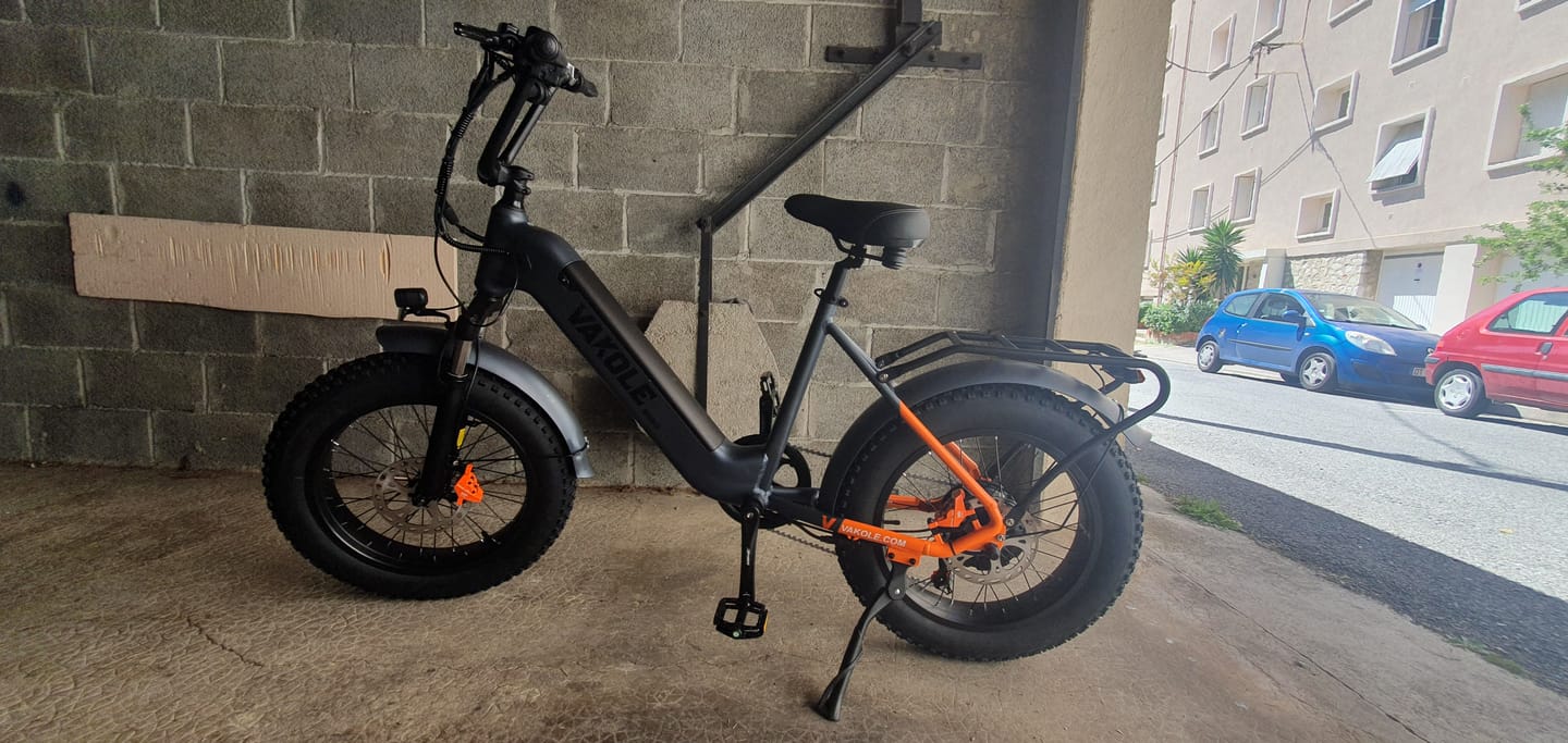 Customer photo review of Vakole SG20 250W 20" Electric Fat Bike 691Wh Commuter E-bike 48V 14.4Ah Battery