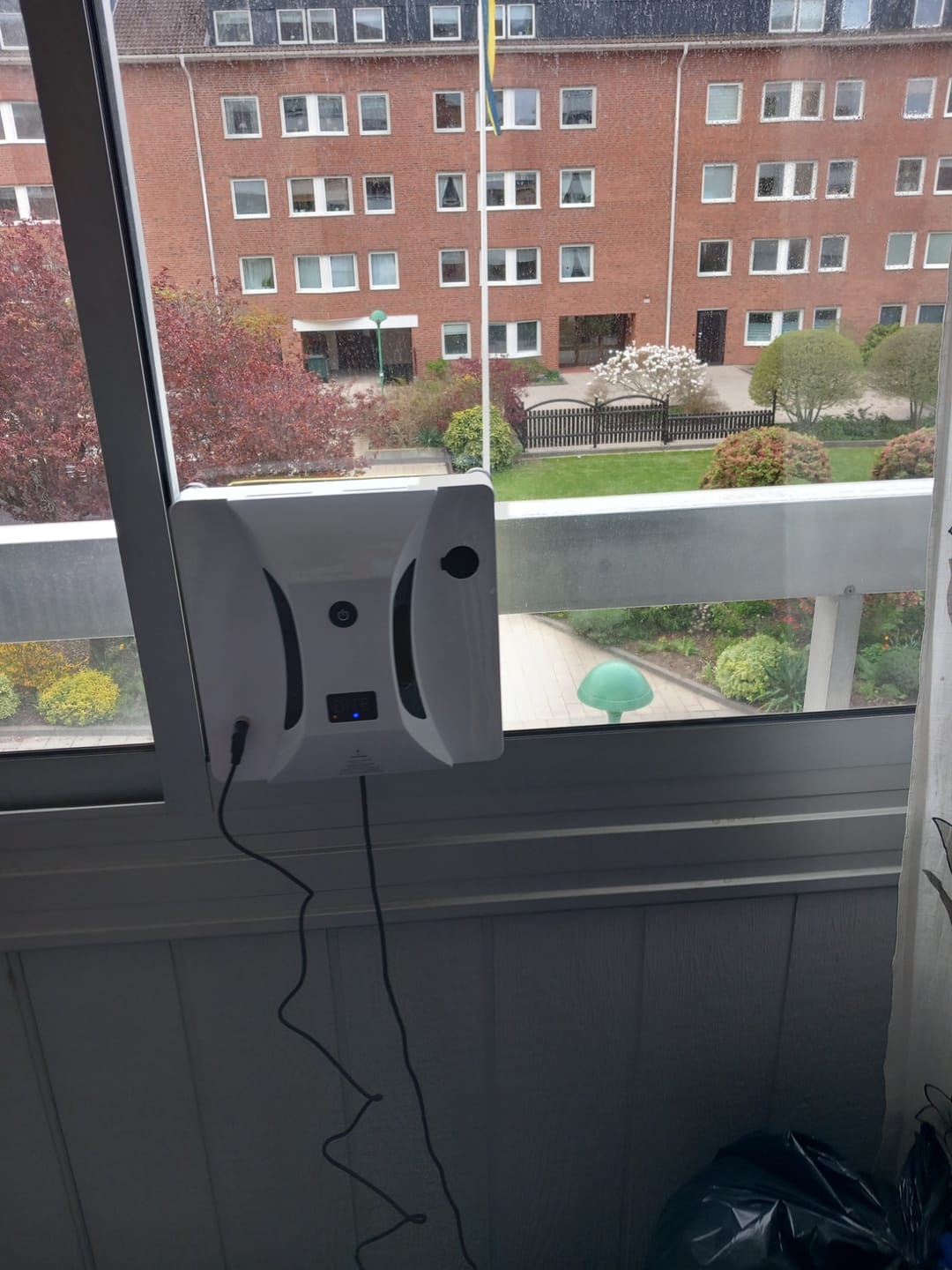 Customer photo review of Fönsterputsrobot DiteWinba PRF25 med sprayfunktion