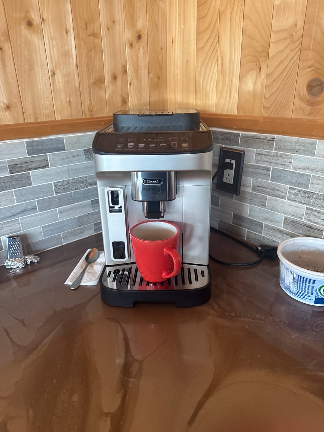 Customer photo review of DeLonghi - Magnifica EVO (ECAM29084SB)