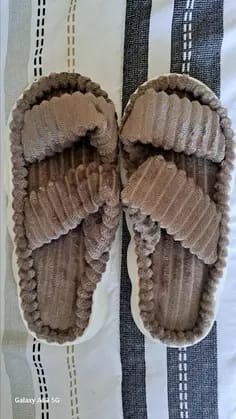 Customer photo review of PUFFY CLOUD SLIDES - 50% OFF