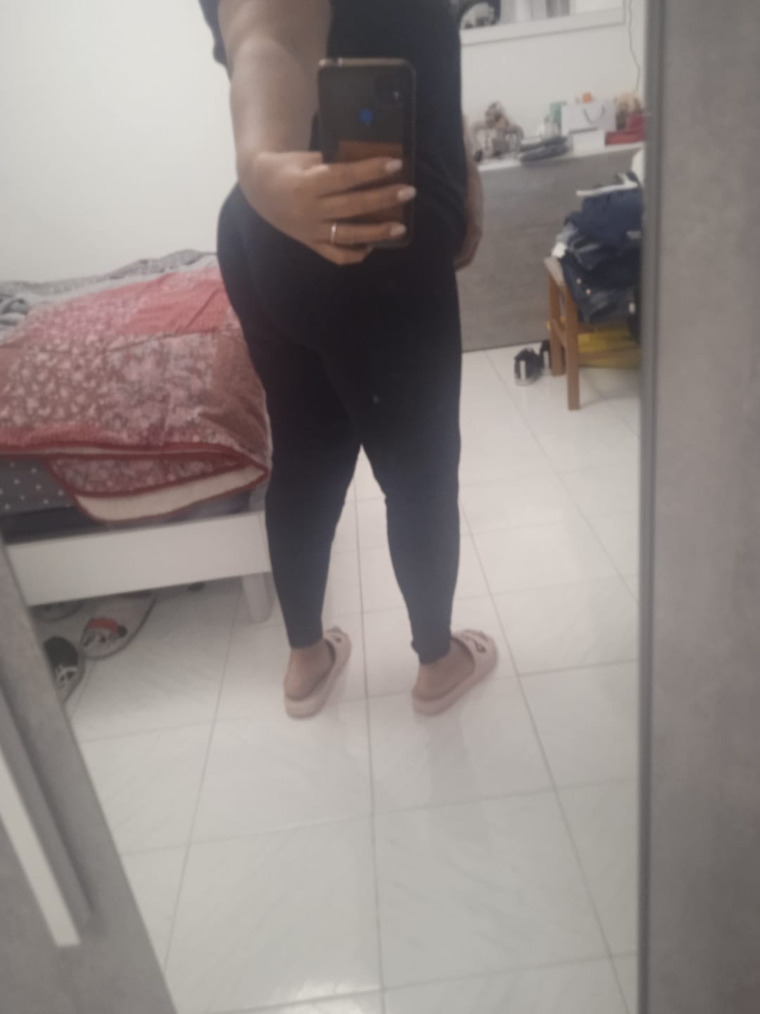 Customer photo review of Leggings a Zampa di Elefante Nero