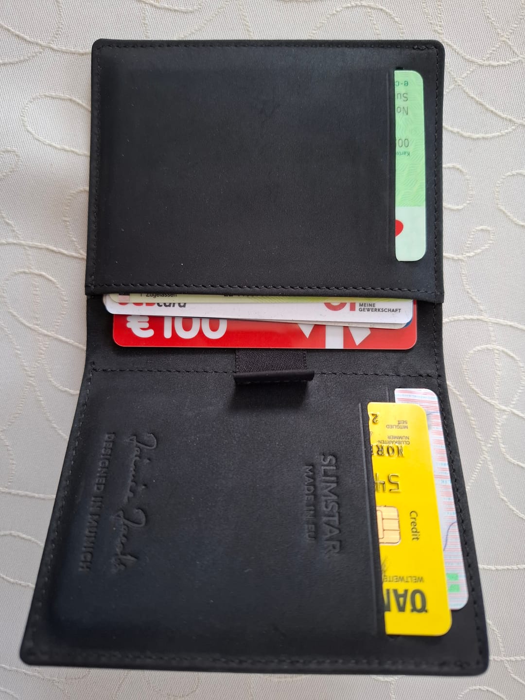 Customer photo review of Slimstar - slim wallet with small coin pocket