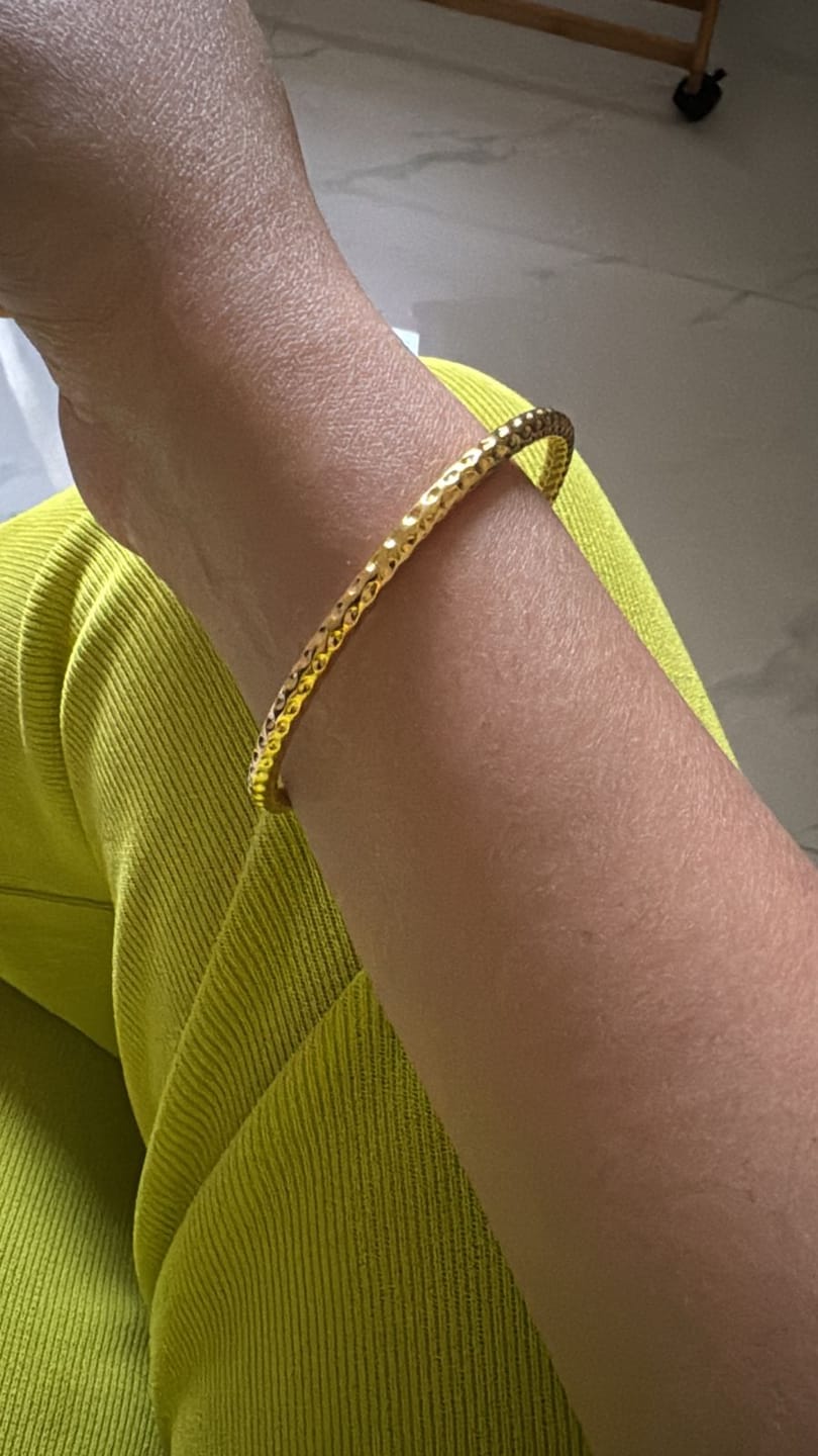 Customer photo review of Gold Plated Circle Hammered Buddhist Bracelet