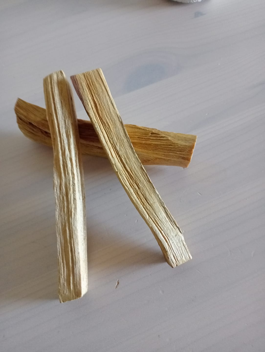 Customer photo review of Palo Santo (Bursera Graveolens) du Pérou