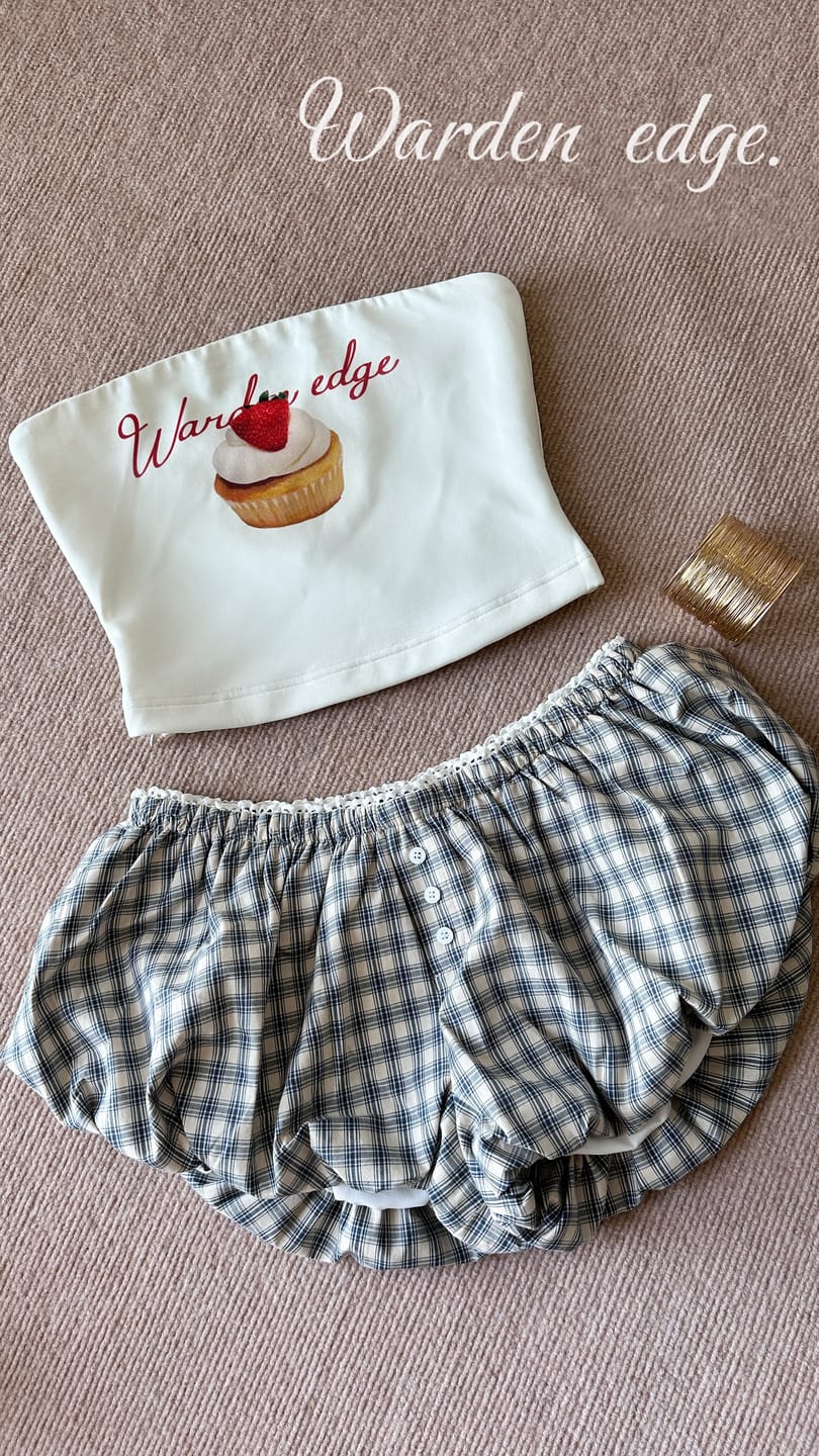 Customer photo review of WARDEN EDGE Gingham Bubble Shorts