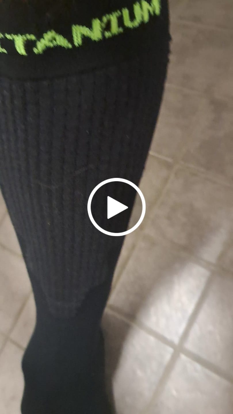 Customer video review of eXtend High – Kompressiosukat – Musta / Lime
