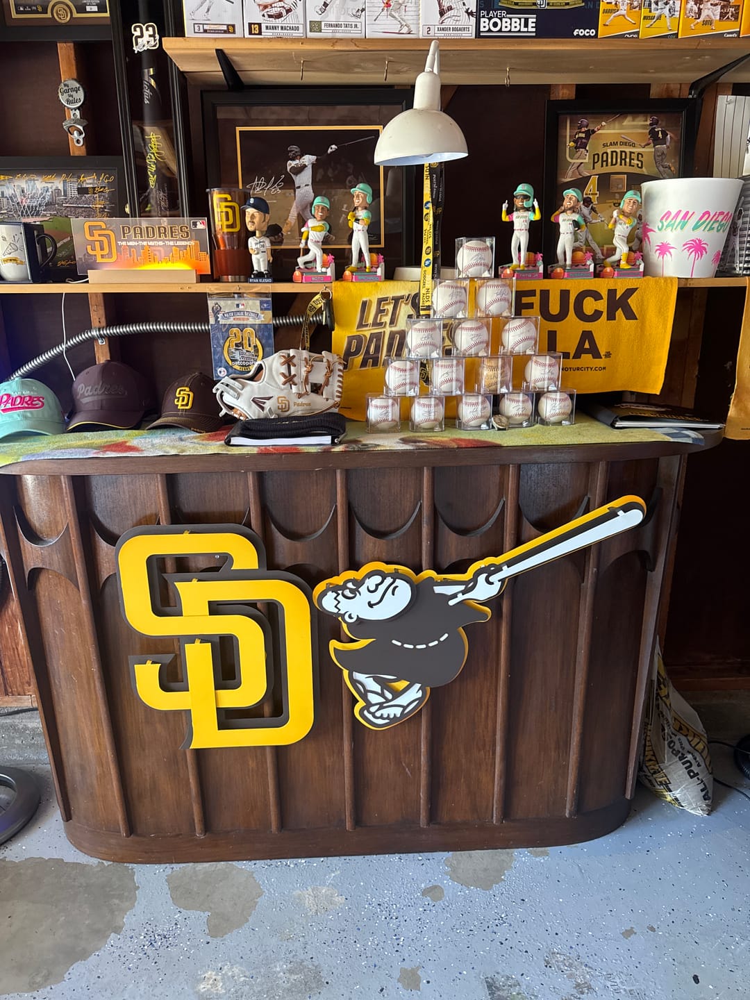 Customer photo review of San Diego Padres "SD" 3D Vintage Metal Wall Art
