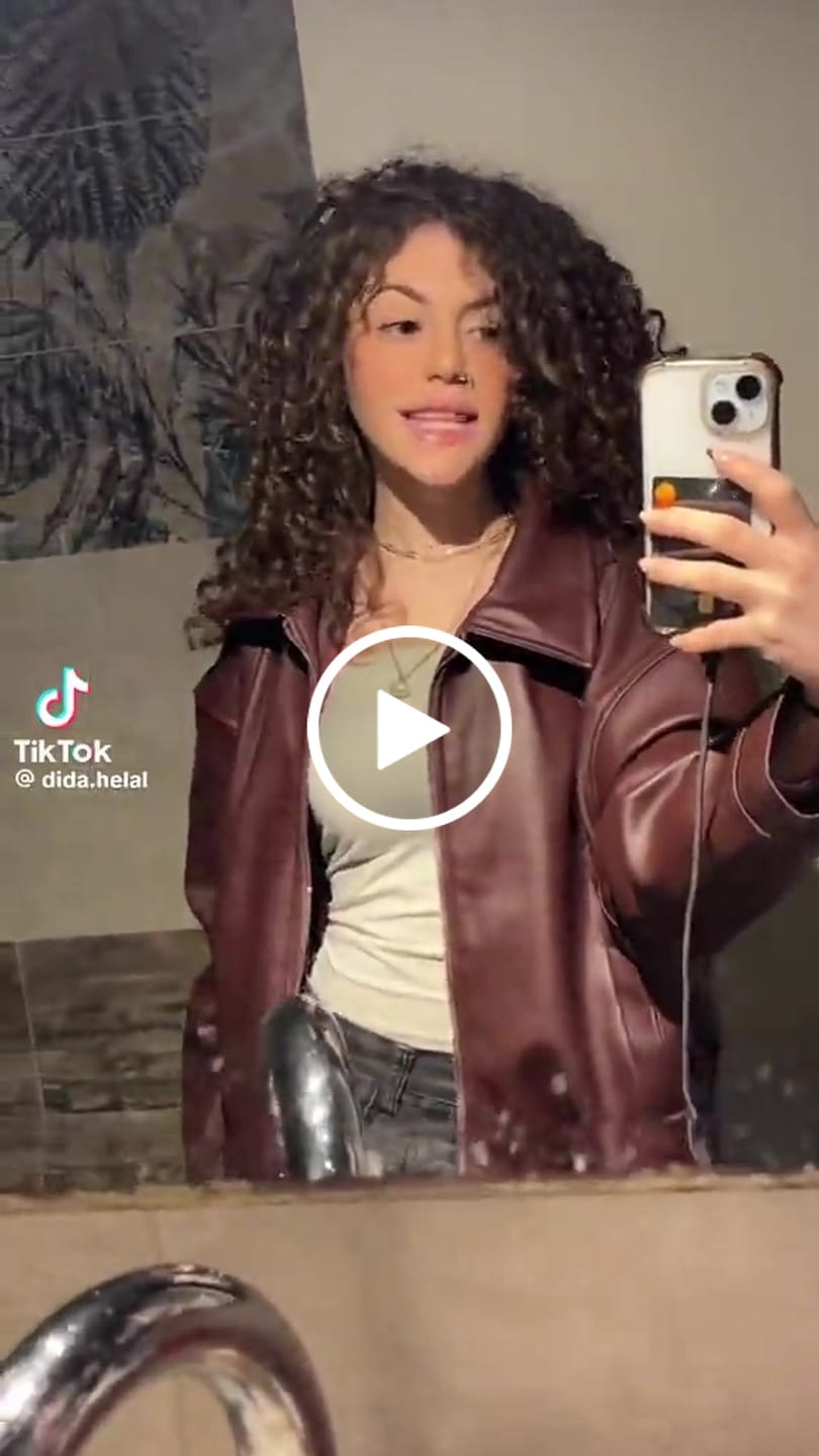 Customer video review of Soft cropped jacket - Light grey