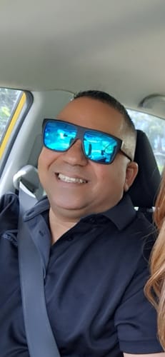 Customer photo review of Mis Raíces Blue