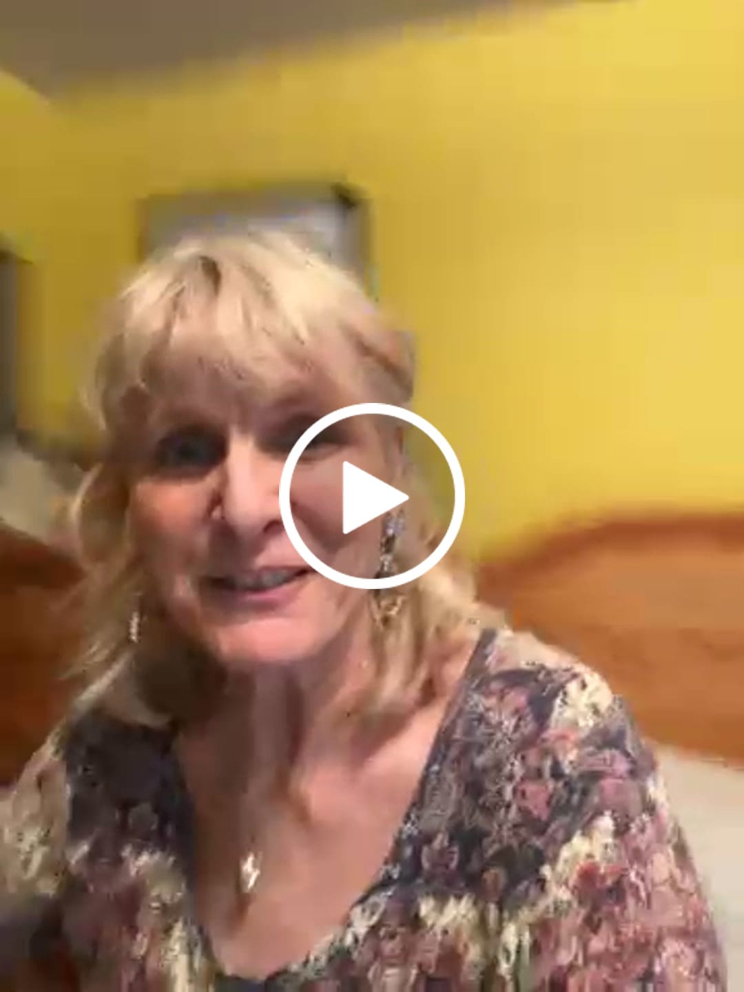 Customer video review of Muscle Mat Luxury Mattress Topper - 4 Inches Thick