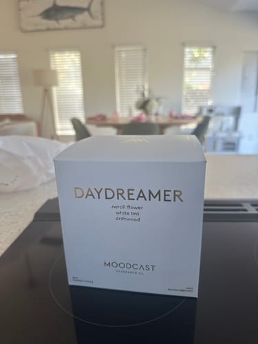 Customer photo review of Daydreamer - 3-Wick Candle