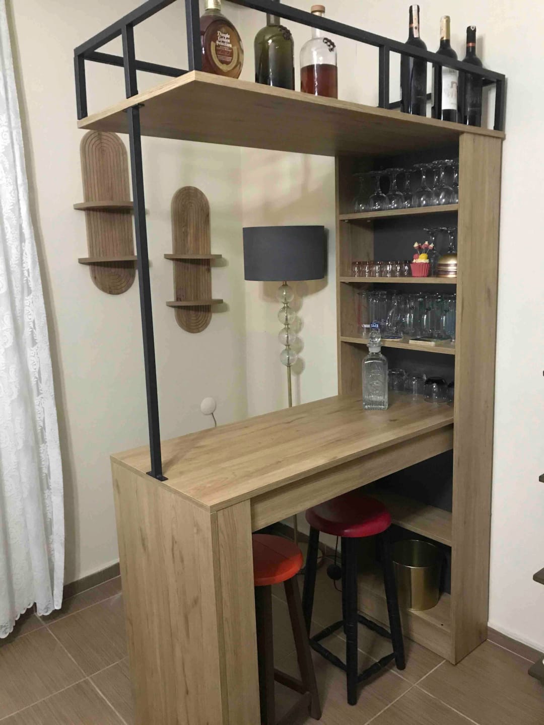Customer photo review of Rani JA117 Bar Masası Raflı Mutfak Yemek Masası Sepet Ceviz