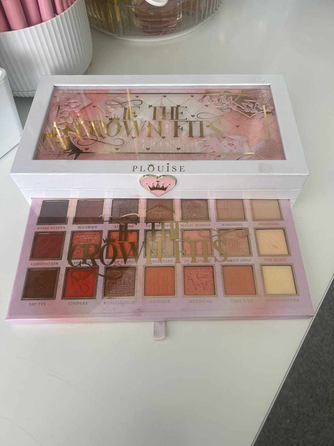 Revue de photos client de la palette de fards à paupières neutres If The Crown Fits de P. Louise