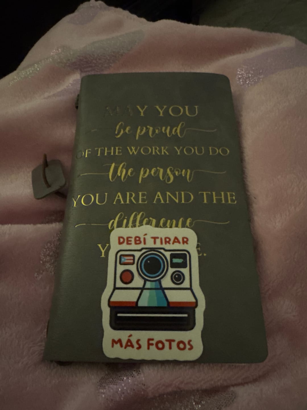 Customer photo review of Debí tirar más fotos (Sticker Laminado)