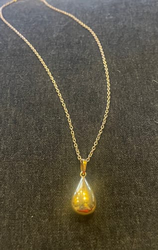 Customer photo review of 2mm Solid Gold Cable Chain