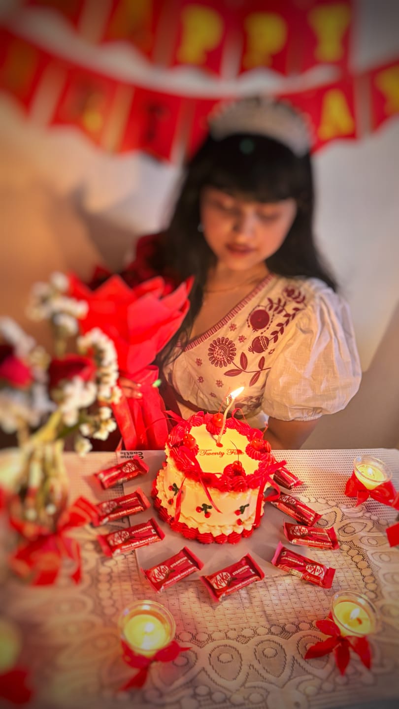 Customer photo review of Cherry Vintage Cake