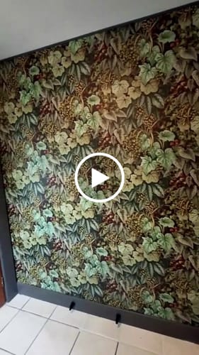 Customer video review of Cascading Garden - Lush Botanical Wallpaper - Green