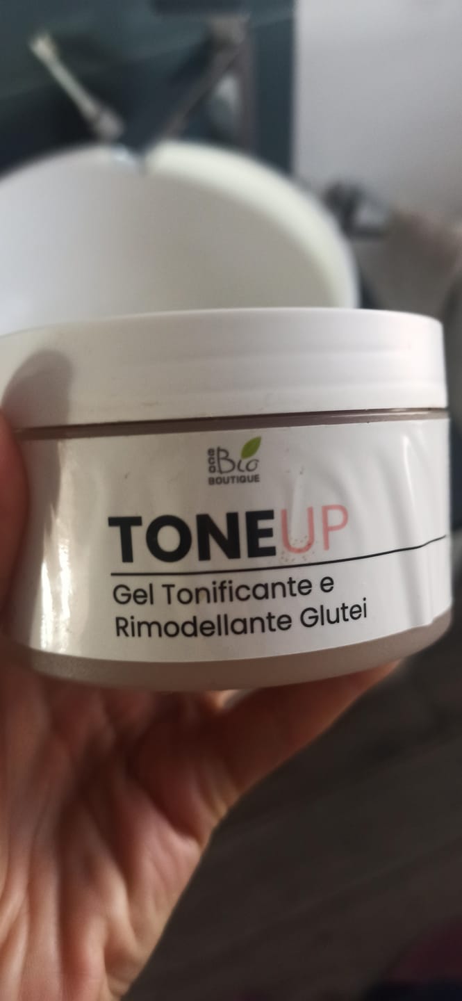Customer photo review of ToneUp