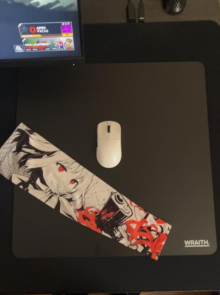 Customer photo review of Wraith Blade Y Hard Mousepad