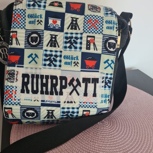 Customer photo review of Ruhrpott Messenger Bag  - Small