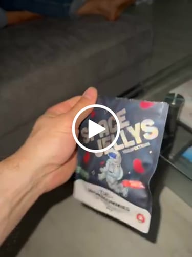 Customer video review of THC Spacejellies Vollspektrum | 100mg THC | 20 Stk.