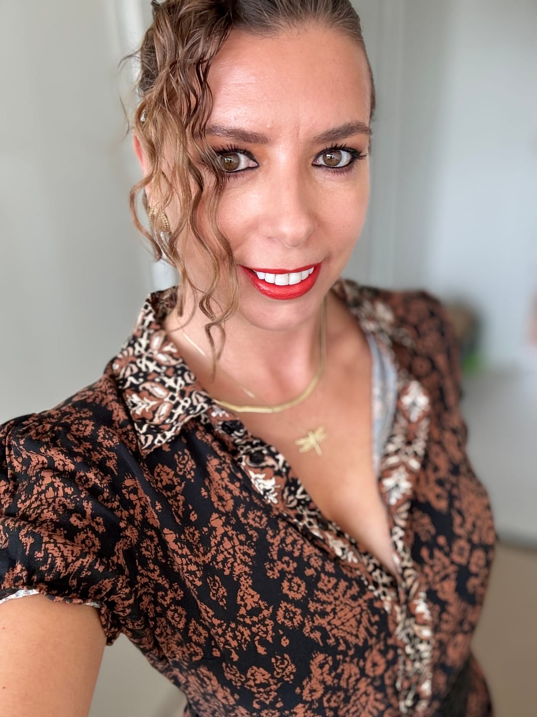 Customer photo review of Essentials Snake Chain Necklace