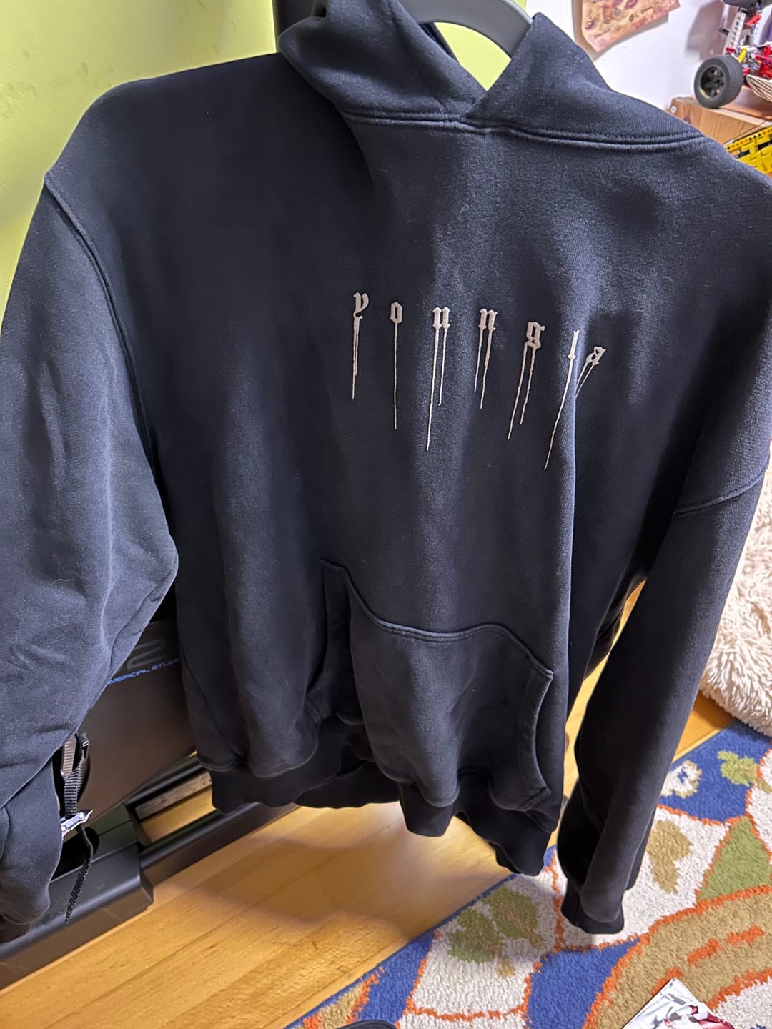 Customer photo review of 551 - Drippy Skull Hoodie