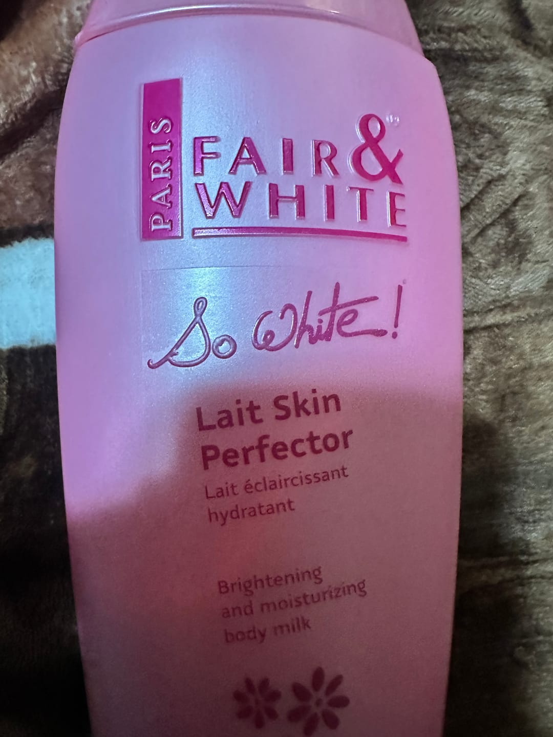 Customer photo review of FAIR & WHITE So White, Skin Brightening Lotion - 500 ml / 17.6 Fl oz - Daily Moisturizing Body Lotion