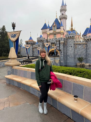 Customer photo review of Artia Hoodie Deep Forest