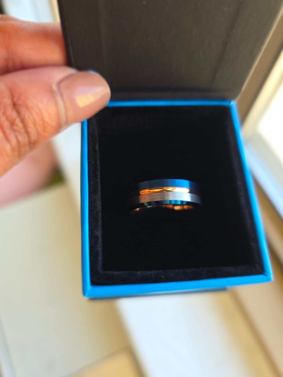 Customer photo review of 8mm - Rose Gold & Blue half brushed center Brush Matte Finish Tungsten Ring Beveled Edge