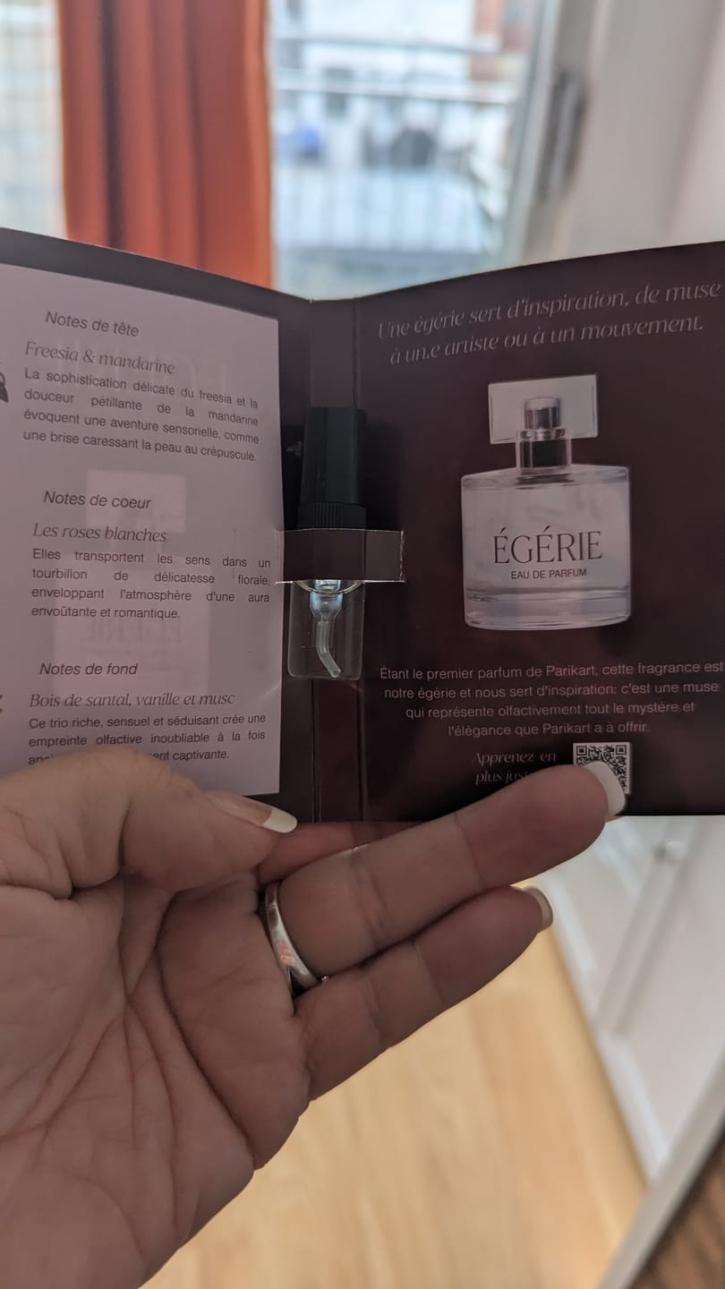 Customer photo review of L'Eau de parfum Égérie - 50 sprays format découverte