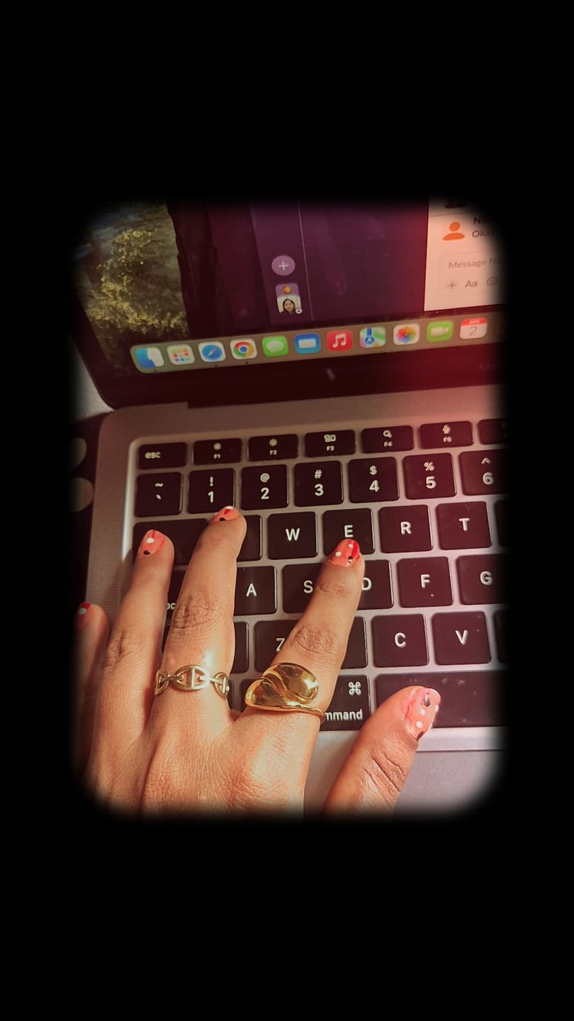 Customer photo review of Gold Plated Adjustable Finger ring