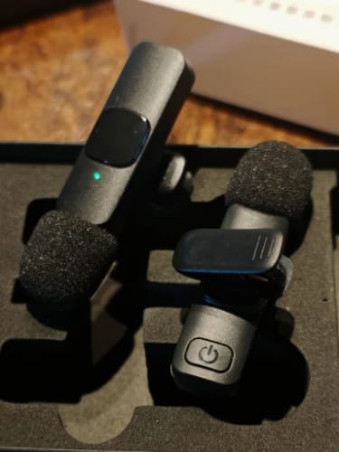 Customer photo review of Wireless Lavalier Microphone