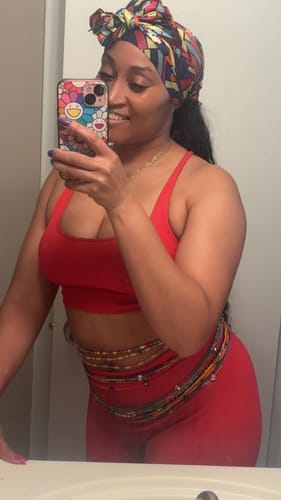 Customer photo review of Adorn Glow in the Dark Waist Beads