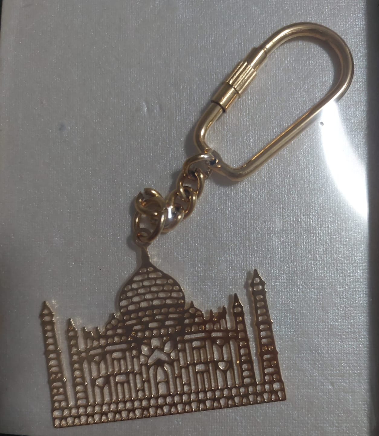 Customer photo review of Keychain Taj Mahal - Goldplated