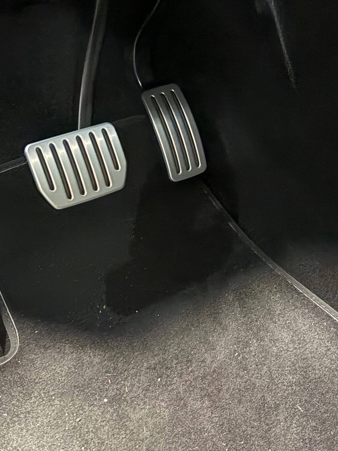 Customer photo review of Self-flip Lock Aluminum Performance Foot Pedal Set for Tesla Model 3/Y