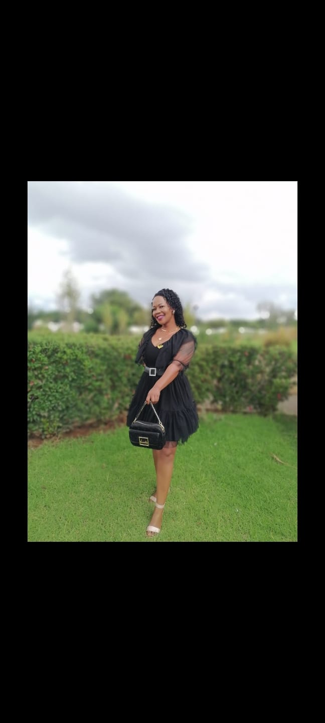 Customer photo review of Brazilian Lace Front Wig Deep Wave - 1B - 10"