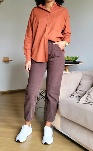 Shirlei S. review of Calça Jeans Slouchy Cacau Marrom Escuro image 1 out of 1